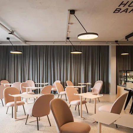 The Lab Capsule Kapselhotel Thun