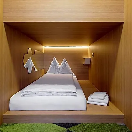 The Lab Capsule Kapsül Otel 2*